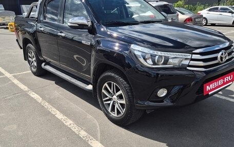 Toyota Hilux VIII, 2015 год, 2 950 000 рублей, 4 фотография