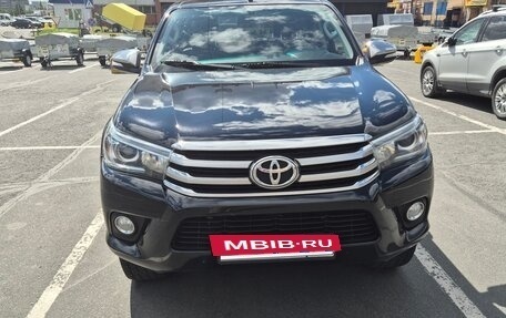 Toyota Hilux VIII, 2015 год, 2 950 000 рублей, 3 фотография