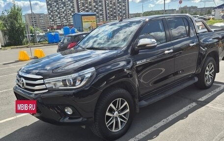 Toyota Hilux VIII, 2015 год, 2 950 000 рублей, 2 фотография