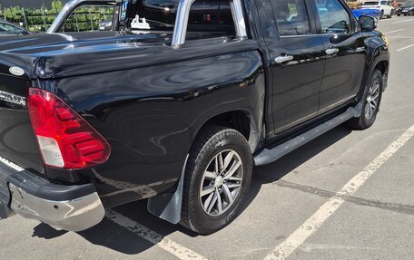 Toyota Hilux VIII, 2015 год, 2 950 000 рублей, 7 фотография
