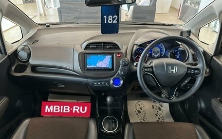 Honda Fit Shuttle I рестайлинг, 2012 год, 999 999 рублей, 16 фотография