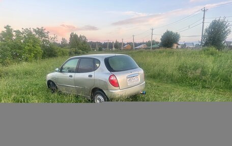 Daihatsu Storia, 1998 год, 67 000 рублей, 4 фотография
