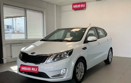 KIA Rio III рестайлинг, 2014 год, 940 000 рублей, 9 фотография