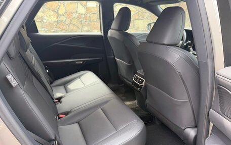 Lexus RX IV рестайлинг, 2024 год, 6 750 000 рублей, 7 фотография