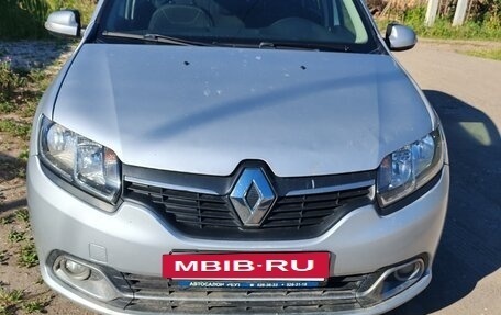 Renault Logan II, 2014 год, 650 000 рублей, 4 фотография