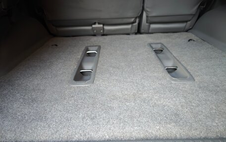Toyota Land Cruiser Prado 120 рестайлинг, 2008 год, 4 000 000 рублей, 15 фотография