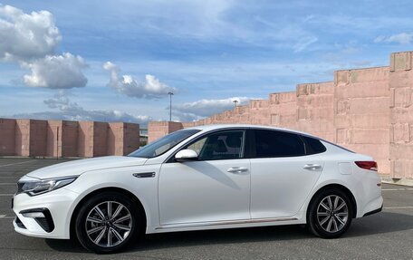KIA K5 II, 2019 год, 1 880 000 рублей, 2 фотография