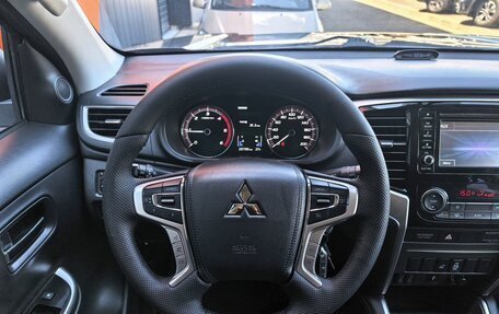 Mitsubishi L200 IV рестайлинг, 2019 год, 2 200 000 рублей, 7 фотография