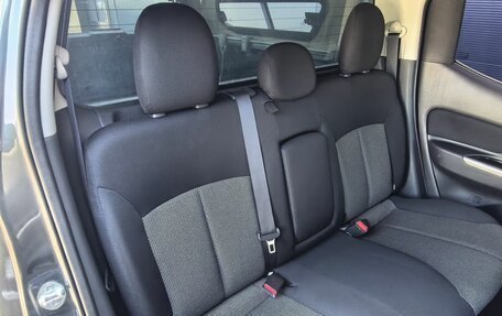 Mitsubishi L200 IV рестайлинг, 2019 год, 2 200 000 рублей, 15 фотография