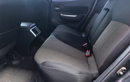 Mitsubishi L200 IV рестайлинг, 2019 год, 2 200 000 рублей, 18 фотография