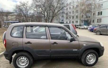 Chevrolet Niva I рестайлинг, 2013 год, 777 000 рублей, 3 фотография