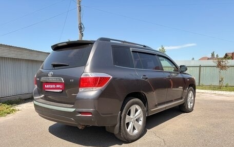 Toyota Highlander III, 2012 год, 2 250 000 рублей, 2 фотография