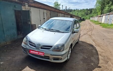 Nissan Almera Tino i, 2000 год, 270 000 рублей, 1 фотография