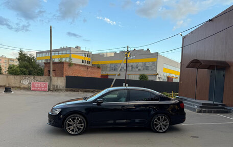 Volkswagen Jetta VI, 2011 год, 710 000 рублей, 3 фотография