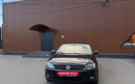 Volkswagen Jetta VI, 2011 год, 710 000 рублей, 5 фотография