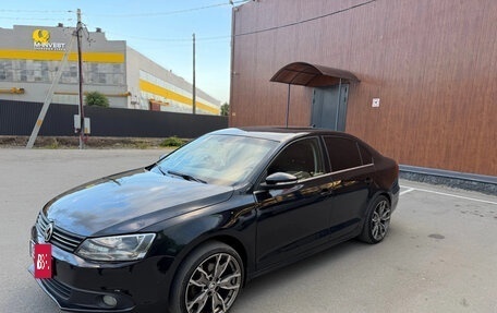 Volkswagen Jetta VI, 2011 год, 710 000 рублей, 7 фотография