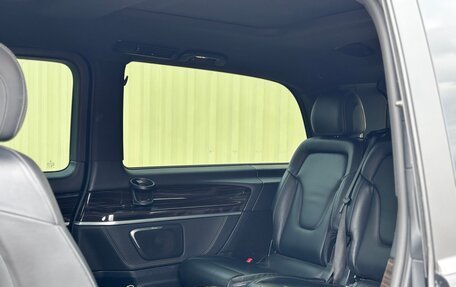 Mercedes-Benz V-Класс, 2019 год, 4 750 000 рублей, 7 фотография