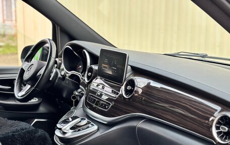 Mercedes-Benz V-Класс, 2019 год, 4 750 000 рублей, 12 фотография