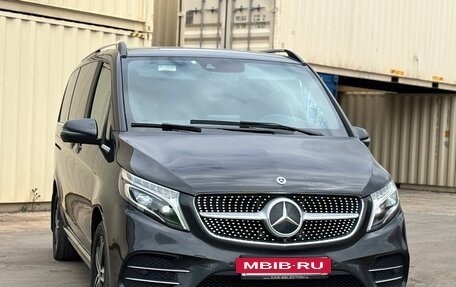 Mercedes-Benz V-Класс, 2019 год, 4 750 000 рублей, 3 фотография