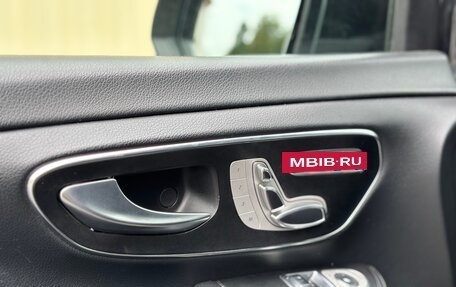 Mercedes-Benz V-Класс, 2019 год, 4 750 000 рублей, 10 фотография