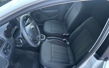 Volkswagen Polo VI (EU Market), 2016 год, 935 000 рублей, 13 фотография