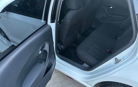 Volkswagen Polo VI (EU Market), 2016 год, 935 000 рублей, 14 фотография