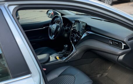Toyota Camry, 2020 год, 1 990 000 рублей, 5 фотография