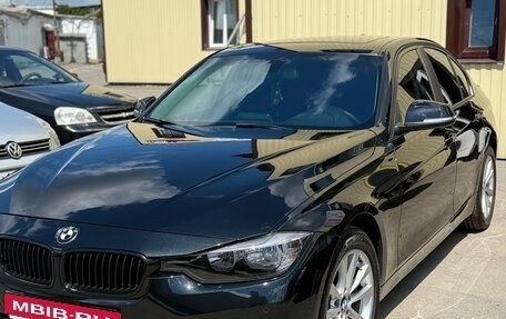 BMW 3 серия, 2017 год, 3 100 000 рублей, 13 фотография