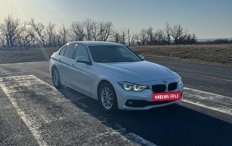 BMW 3 серия, 2017 год, 2 000 000 рублей, 3 фотография