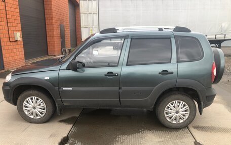 Chevrolet Niva I рестайлинг, 2011 год, 480 000 рублей, 3 фотография