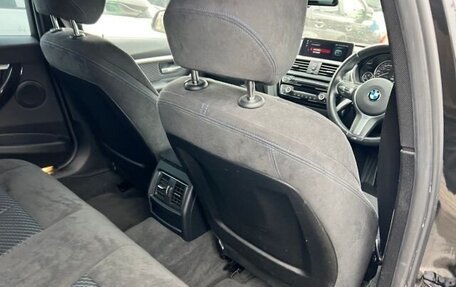 BMW 3 серия, 2017 год, 1 600 000 рублей, 27 фотография