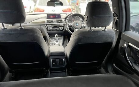 BMW 3 серия, 2017 год, 1 600 000 рублей, 29 фотография