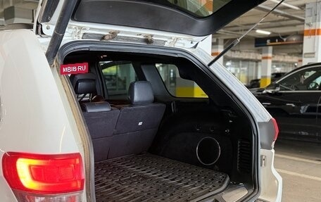 Jeep Grand Cherokee, 2013 год, 1 650 000 рублей, 14 фотография