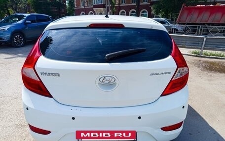 Hyundai Solaris II рестайлинг, 2013 год, 625 000 рублей, 2 фотография