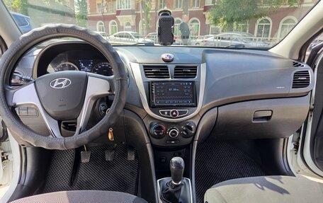 Hyundai Solaris II рестайлинг, 2013 год, 625 000 рублей, 9 фотография