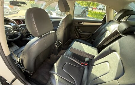 Audi A4, 2011 год, 800 000 рублей, 13 фотография