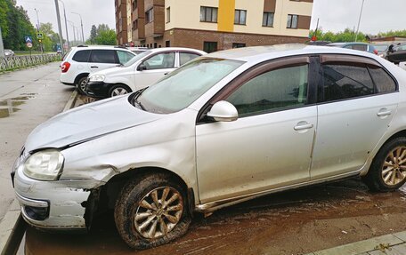 Volkswagen Jetta VI, 2010 год, 200 000 рублей, 4 фотография