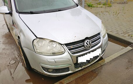 Volkswagen Jetta VI, 2010 год, 200 000 рублей, 2 фотография