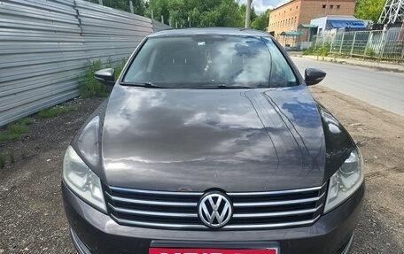 Volkswagen Passat B7, 2013 год, 830 000 рублей, 3 фотография