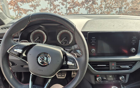 Skoda Kamiq I, 2022 год, 1 400 000 рублей, 6 фотография