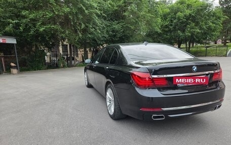 BMW 7 серия, 2013 год, 2 950 000 рублей, 9 фотография