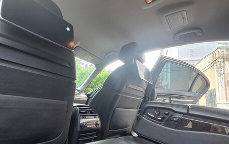 BMW 7 серия, 2013 год, 2 950 000 рублей, 22 фотография