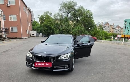 BMW 7 серия, 2013 год, 2 950 000 рублей, 13 фотография