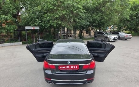 BMW 7 серия, 2013 год, 2 950 000 рублей, 19 фотография