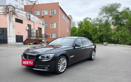 BMW 7 серия, 2013 год, 2 950 000 рублей, 33 фотография