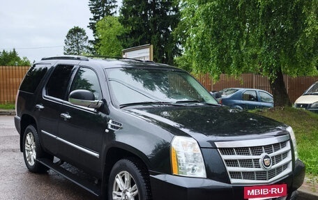 Cadillac Escalade III, 2013 год, 2 300 000 рублей, 8 фотография