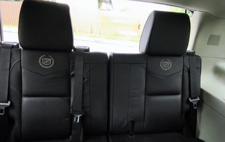 Cadillac Escalade III, 2013 год, 2 300 000 рублей, 19 фотография