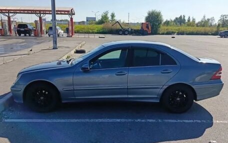 Mercedes-Benz C-Класс, 2004 год, 680 000 рублей, 6 фотография