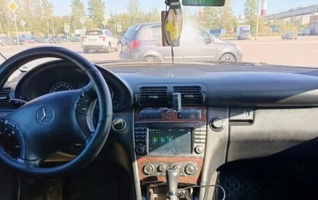 Mercedes-Benz C-Класс, 2004 год, 680 000 рублей, 10 фотография