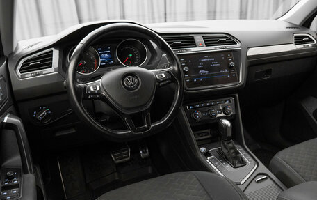 Volkswagen Tiguan II, 2019 год, 2 450 000 рублей, 7 фотография